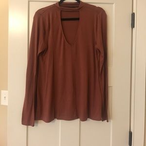 Express choker shirt✨